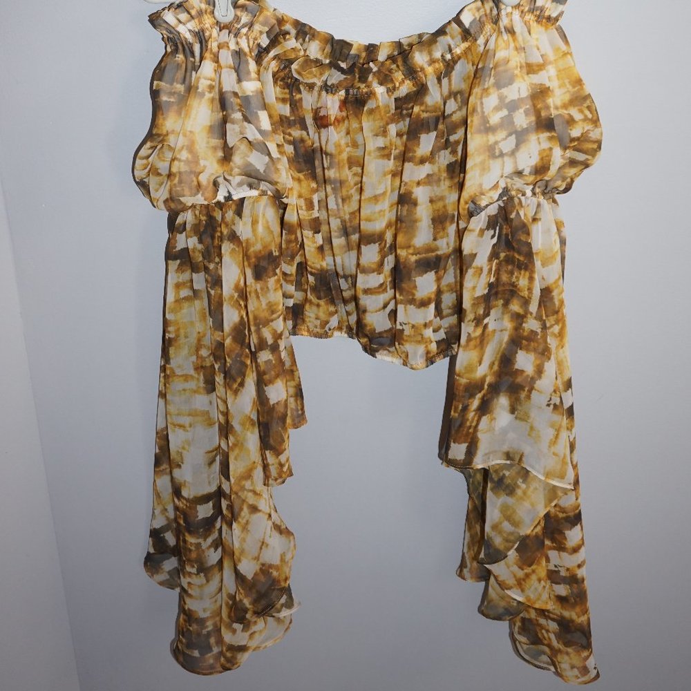 AKIRA Crop Blouse